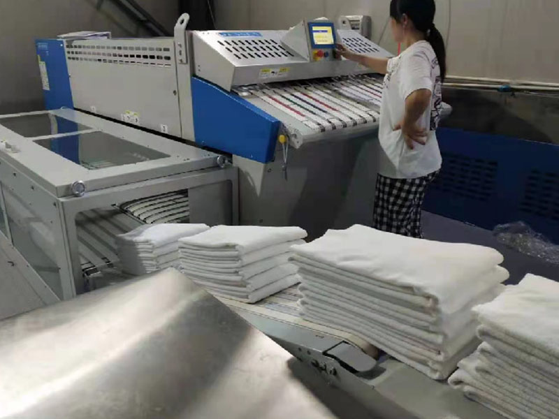 玉龙巾类折叠机-02