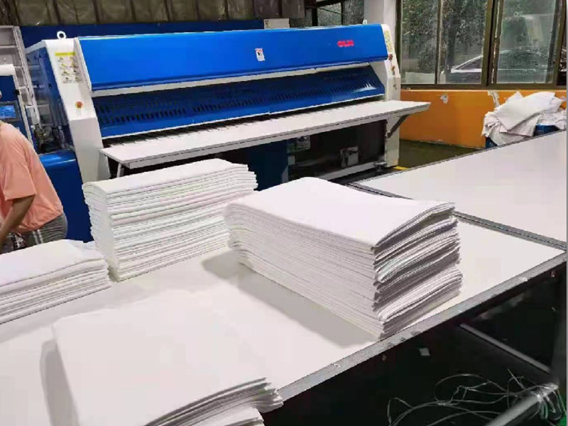 玉龙高速熨烫机-01